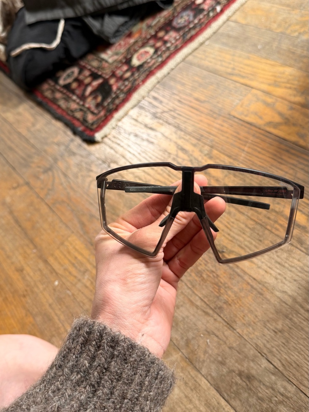 Shield-Style Women's Sunglasses in Smoke Gray